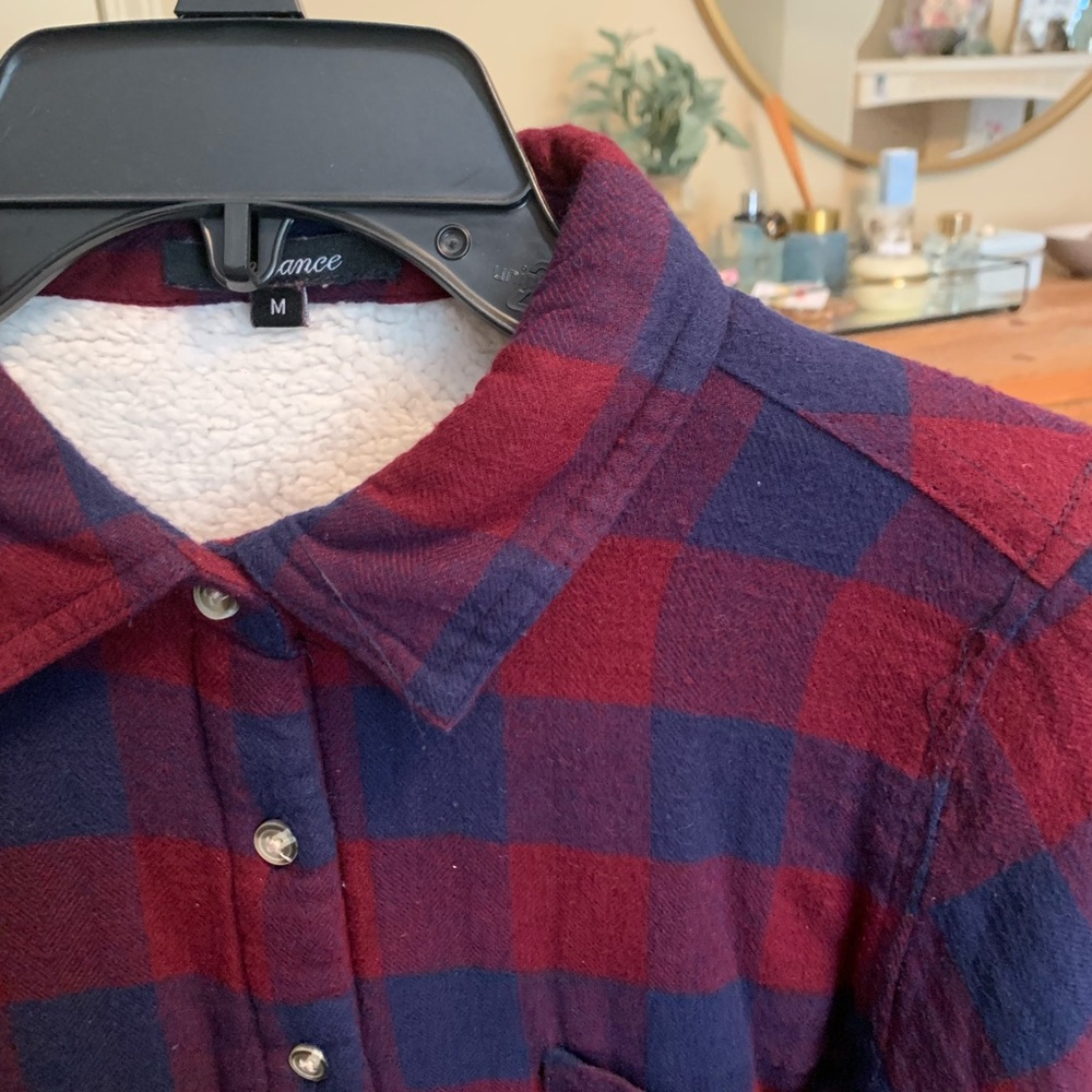 Fleece lined button down medium - Picture 2 of 2